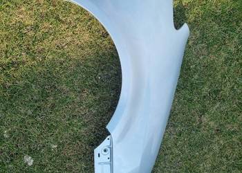 Błotnik prawy vw touran 1 LA7W oryginalny