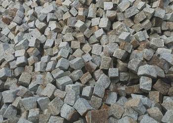 Kostka granitowa szaro-ruda 15/17