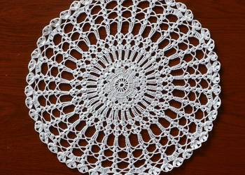 Serwetka szydełkowa 31cm biała (S142)