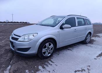 Opel Astra H 1.7 110 2009r Hak z157