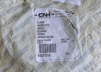 84021019 Zacisk rury chłodzącej CNH