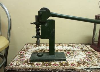 Nitownica praska kaletnicza.