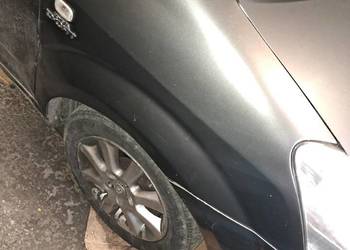 Toyota corolla verso II błotnik prawy , lewy przód