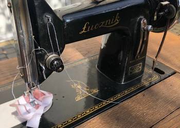 Maszyna do szycia Łucznik Kl.82 Zabytek lata 50 XX w. PRL Vintage