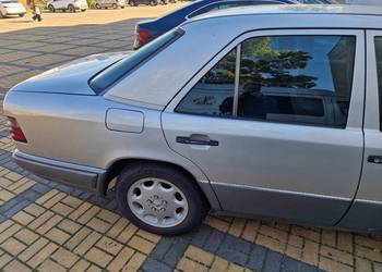 Sprzedam mercedesa w124 2.5D 113KM
