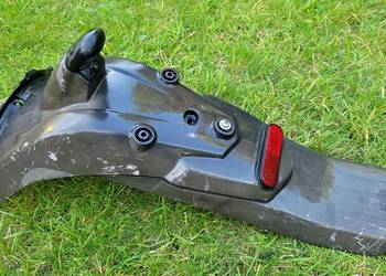 APRILIA SPORTCITY blotnik tyl