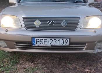 Lexus LS 400