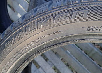 Opony zimowe 215/45R16