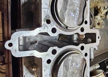 Kawasaki GPZ 500 cylindry tłoki cylinder tłok tuleja tuleje GPZ500 er5 kle