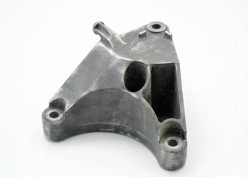 ŁAPA WSPORNIK SILNIKA 1.9 CDTI VECTRA C ZAFIRA 9-3 13178661