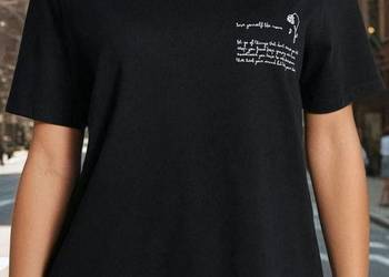 czarny t-shirt z nadrukiem Sinsay