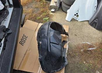 Nadkole prawe prawy przód przednie Ford Fiesta MK8 H1BB-16114-AE