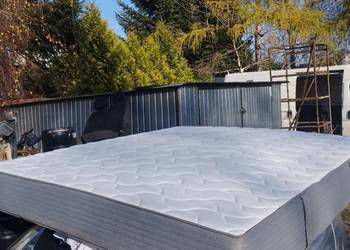 Materac duży 180 X 200 X 25 twardy dreamzone