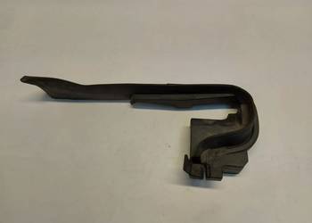 PORSCHE MACAN S 95B Osłona wygłuszenie błotnika przód lewy górna 95B823731A