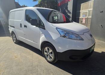 Nissan E-NV200 elektryk furgon 2015r 2kpl kół navi pakiet zimowy Chademo