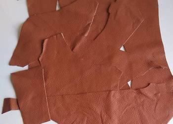 Skóra (344 g) Licowa Włoska duże średnie i małe kawałki Brązowy