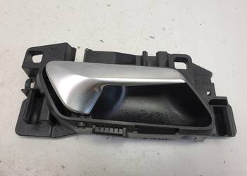 KLAMKA WEWNĘTRZNA prawy przód Opel Corsa F 1.2 12V 39198475