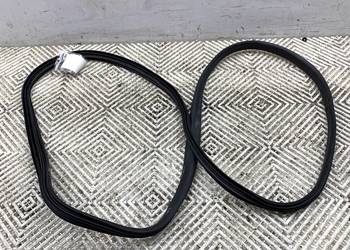 USZCZELKA DRZWI PRZÓD PRAWA RENAULT EXPRESS Minivan