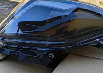 Sprzedam.Prawy leflektor do Suzuki Swift 2024r