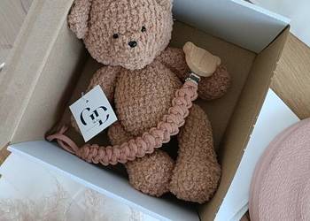 Zestaw szydełkowy miś zawieszka do smoczka handmade