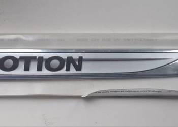 Emblemat listwa nadkola 4motion passat B8