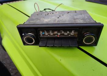 Stare radio samochodowe Blaupunkt.