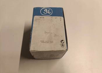 KLOCKI HAMULCOWE VW Golf III Vento PRZEDNIE _ przód 670081