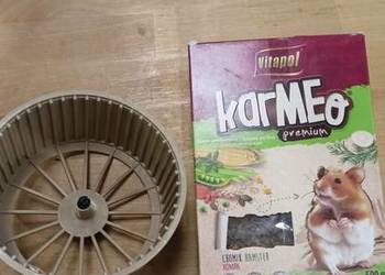 Koło do klatki dla chomika + pokarm stan bdb