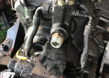 John Deere 3400 - Turner Powertrain COM-T4-2030 - Skrzynia [Części]