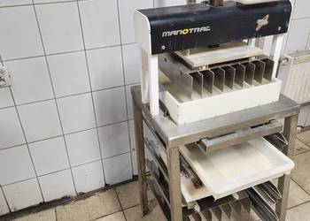 dzielarka do bułek trójkątnych, kwadratowych, prostokatnych