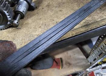 Suzuki GS 500 ślizg prowadnica łańcucha łańcuszka rozrządu GS500