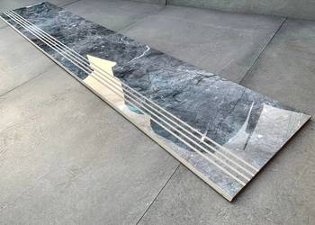 MARMUR NA SCHODACH szara stopnica polerowana 100x30 POŁYSK