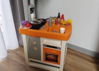 kuchnia Smoby prezent dla dziecka cały zestaw akcesoriów do zabawy