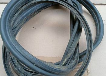 Mercedes 190 W201 uszczelka bagażnika oryginał