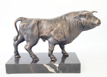 Figura żeliwna rzeźba BYK masywna dekoracja prezent siła i zwycięstwo Figura żeliwna rzeźba BYK masywna dekoracja prezent siła i zwycięstwo