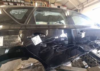 DRZWI PRAWE TYŁ TOYOTA AURIS II LIFT 209 DRZWI PRAWE TYŁ TOYOTA AURIS II LIFT 209