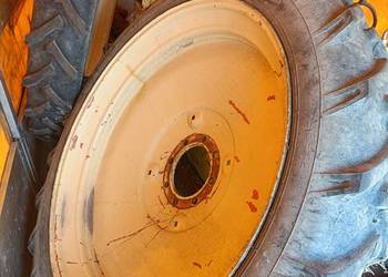 Koła wąskie 9.5x42 jak nowe do MTZ