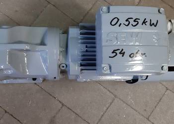 Motoreduktor 0,55 kW/54obr Motoreduktor 0,55 kW/54obr