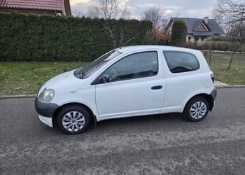 Toyota Yaris 1.0 Benzyna na łańcuszku Sprawna Klima !!
