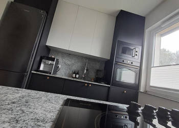 DWUPOZIOMOWY APARTAMENT Z OGRODEM