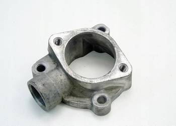 OBUDOWA TERMOSTATU 2.5 CRDI HYUNDAI H1 K2500 PORTER STAREX H100 D4CB