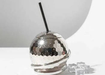 Kubek kula dyskotekowa – błyszczący gadżet imprezowy