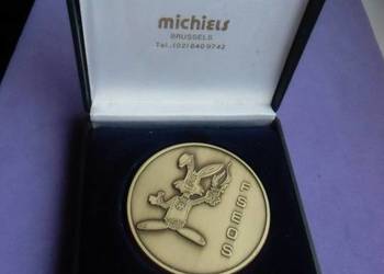 Medal Belgijskiej Federacji Sportu F.S.E.O.S. w pudelku