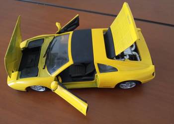 Model Ferrari 1:24 wysyłka