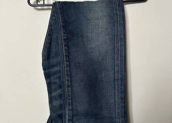 Męskie spodnie jeansowe LEVIS - W32/L30 - OKAZJA