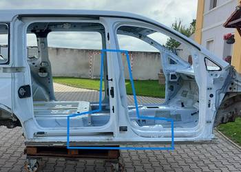 Ford Tourneo Connect III MK3 SŁUPEK ŚRODKOWY PRAWY