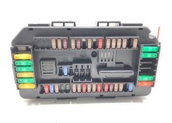 SKRZYNKA BEZPIECZNIKÓW BMW F30 9389068 Hatchback 11-18 1.5 136KM MODUŁ