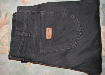 Spodnie WRANGLER rozm. 36 x 32 Spodnie WRANGLER rozm. 36 x 32