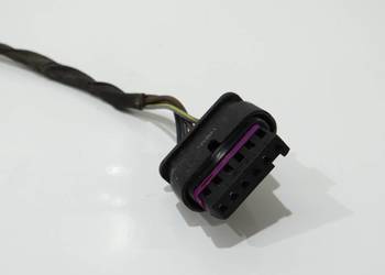 KOSTKA LAMPY TYŁ W BŁOTNIK BMW F31