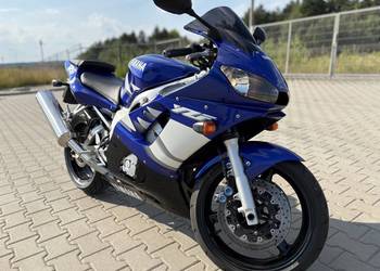 Yamaha R6